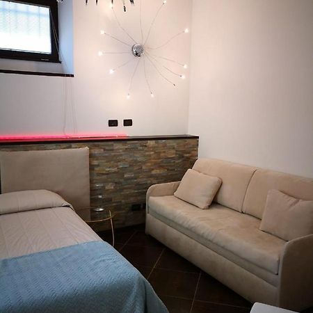 La Porta Rossa Apartment Vado Ligure Exterior foto